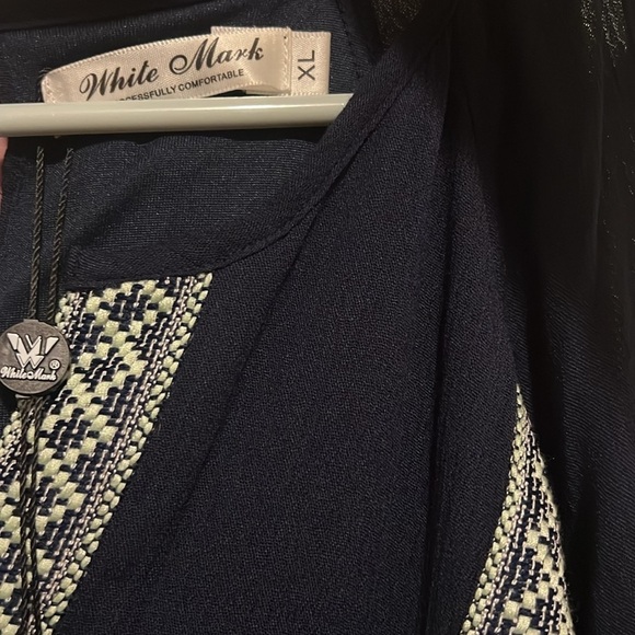 White Mark Navy V neck Cold Shoulder lined Dress NWT size XL w keyhole in back - Picture 6 of 10